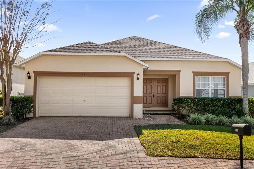 Picture of 313 Kensington Drive, Davenport, FL 33897
