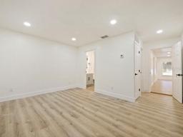 Picture of 8614 Tupelo Drive, Tampa, FL 33637