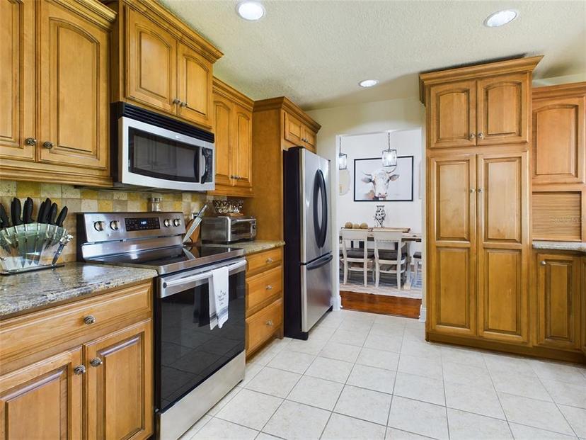 Picture of 1323 Hammock Shade Drive, Lakeland FL 33809