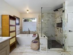 Picture of 1323 Hammock Shade Drive, Lakeland, FL 33809