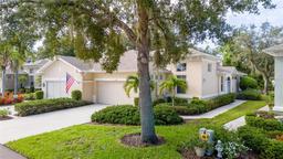 Picture of 2078 Sifield Greens Way Unit 05, Sun City Center, FL 33573