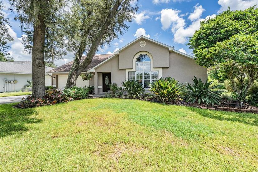 Picture of 6536 Northlake Drive, Zephyrhills FL 33542