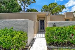 Picture of 2517 Glebe Farm Close Unit H-2, Sarasota, FL 34235