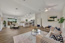 Picture of 210 E Baxter Street, De Leon Springs, FL 32130