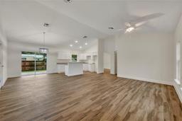 Picture of 210 E Baxter Street, De Leon Springs, FL 32130