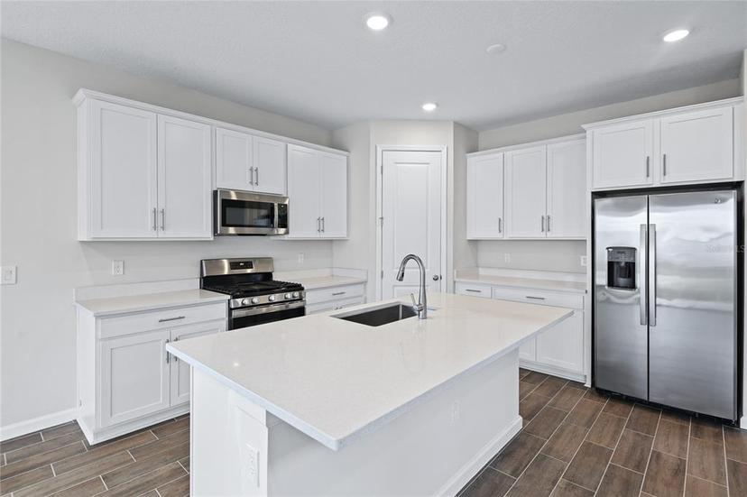 Picture of 5943 Jensen View Avenue, Apollo Beach FL 33572