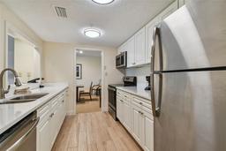Picture of 36750 Us Highway 19 N Unit 15305, Palm Harbor, FL 34684