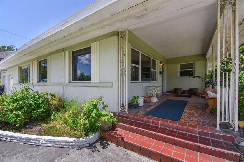Picture of 7979 Garden Drive N, St Petersburg FL 33710