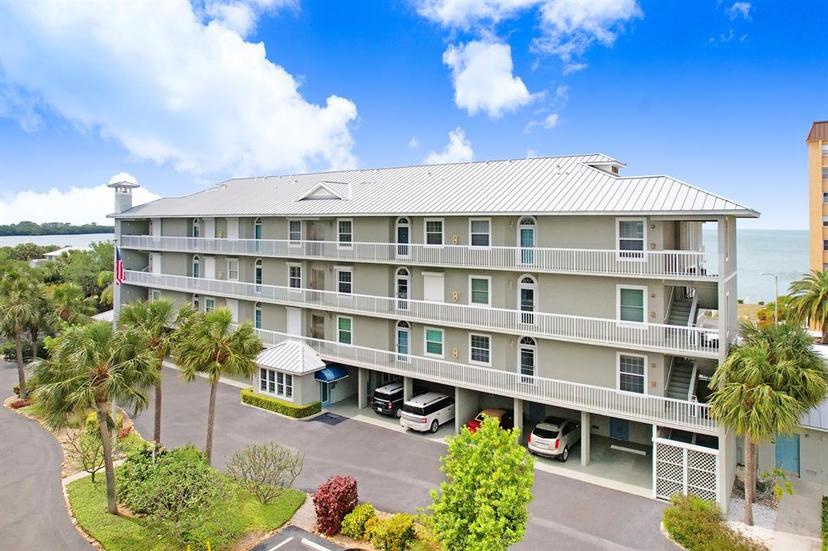 Picture of 7 Island Park Place Unit 304, Dunedin FL 34698