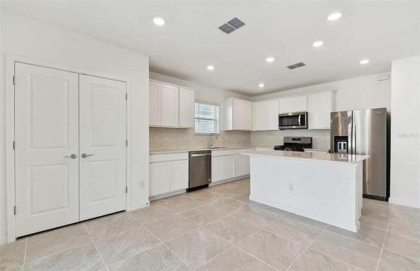 Picture of 1185 Kistna Drive, Zephyrhills FL 33540
