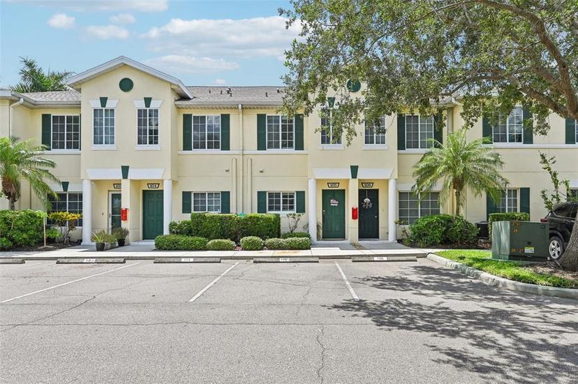 Picture of 341 Cape Harbour Loop Unit 105, Bradenton FL 34212