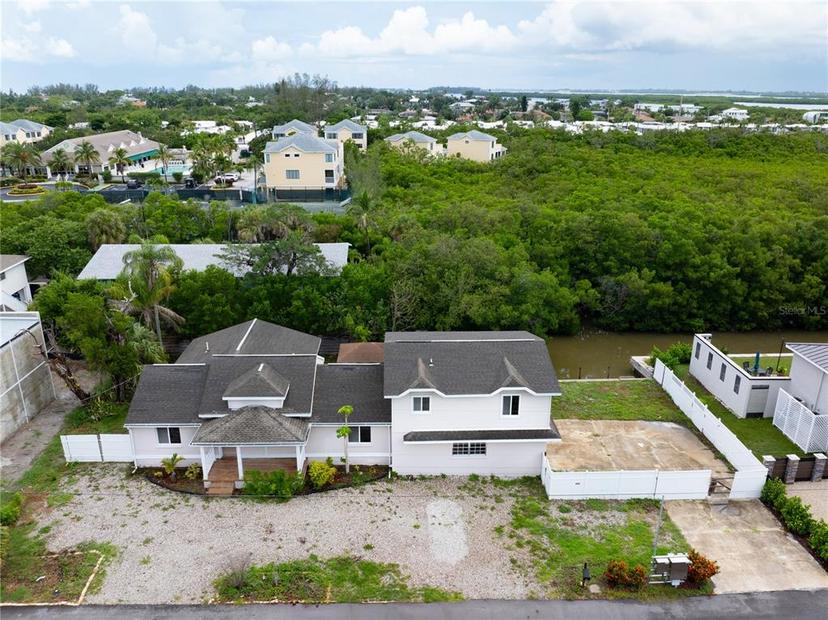 Picture of 651 Jungle Queen Way, Longboat Key FL 34228