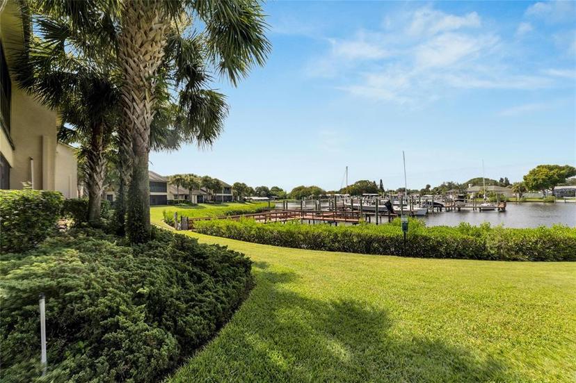 Picture of 636 Yardarm Drive Unit 636, Apollo Beach FL 33572