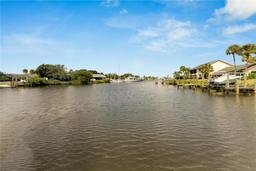 Picture of 636 Yardarm Drive Unit 636, Apollo Beach, FL 33572