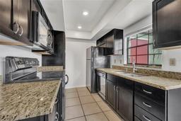 Picture of 3291 Oak Lake Unit 125, Winter Park, FL 32792