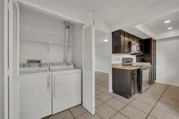 Picture of 3291 Oak Lake Unit 125, Winter Park, FL 32792
