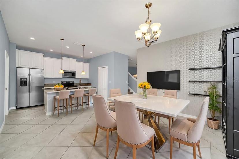 Picture of 7642 Fairgrove Avenue, Windermere FL 34786