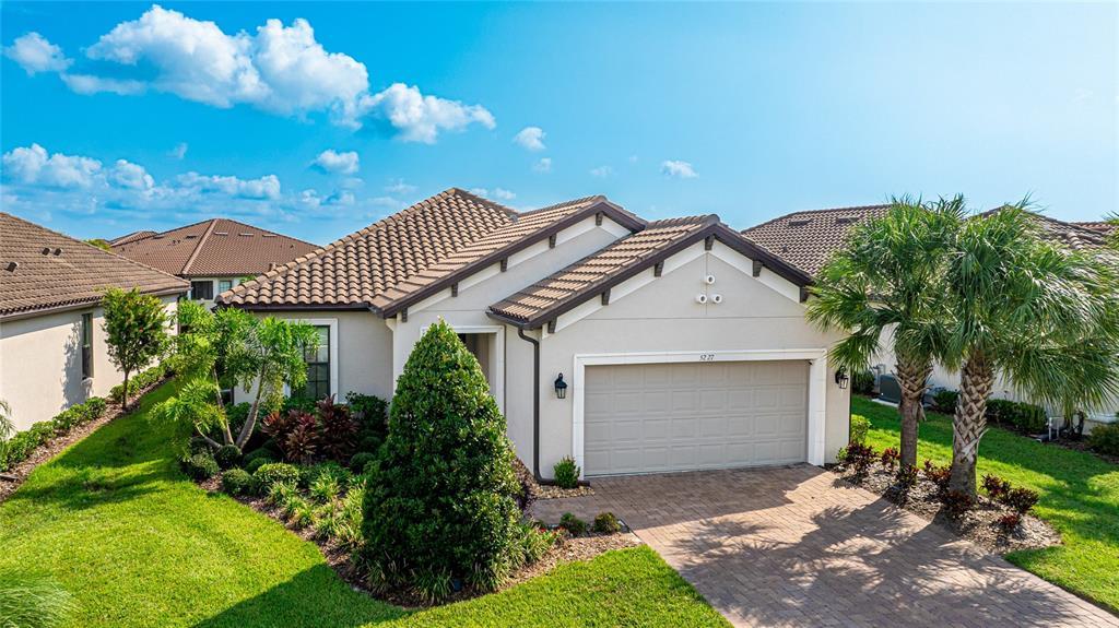 Picture of 5227 Morey Farms Loop, Palmetto, FL 34221