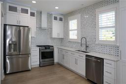 Picture of 236 20Th Ave Se, St Petersburg, FL 33705