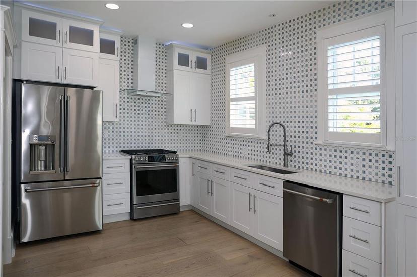 Picture of 236 20Th Ave Se, St Petersburg FL 33705