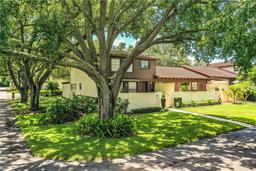 Picture of 11 Loma Verde Unit 11, Lakeland, FL 33813