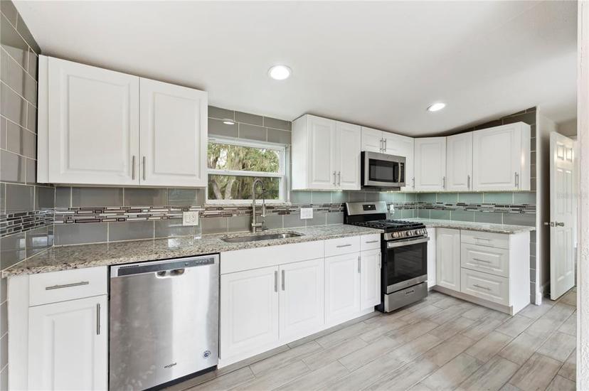 Picture of 137 Woodstork Way, Frostproof FL 33843
