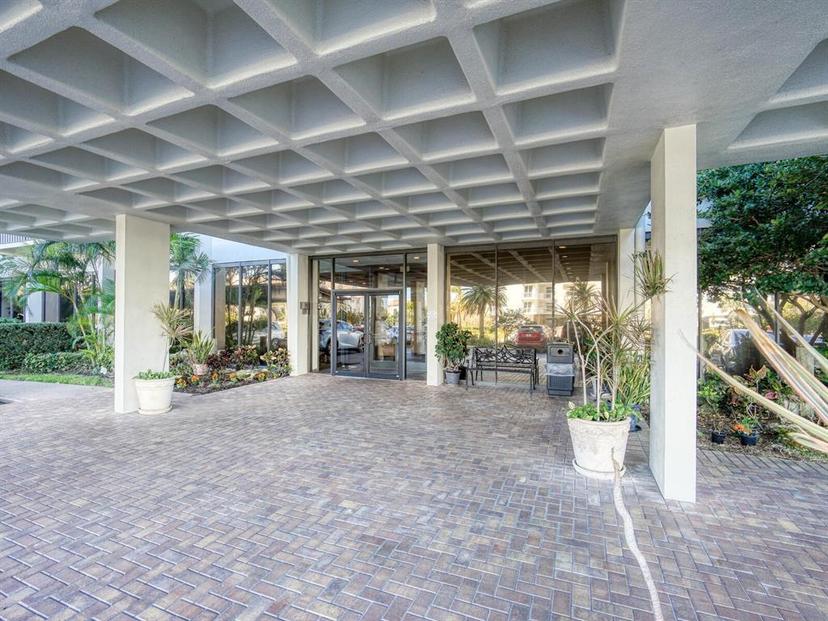 Picture of 400 Island Way Unit 308, Clearwater FL 33767