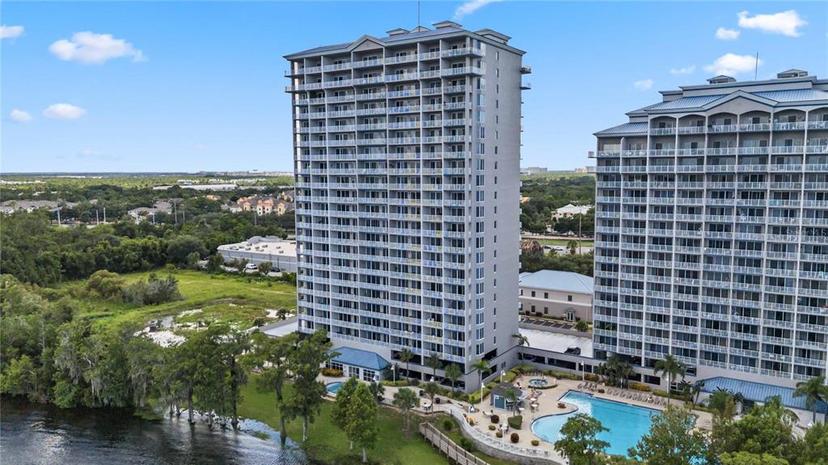 Picture of 13427 Blue Heron Beach Drive Unit 405, Orlando FL 32821