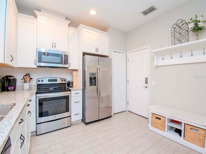 Picture of 9107 Carolina Wren Drive, Tampa FL 33626