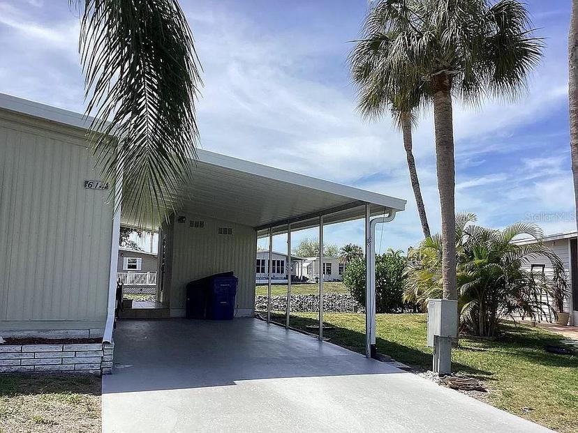 Picture of 614 Cervina Drive, Venice FL 34285