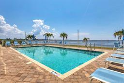 Picture of 1375 Beach Road Unit 210, Englewood, FL 34223