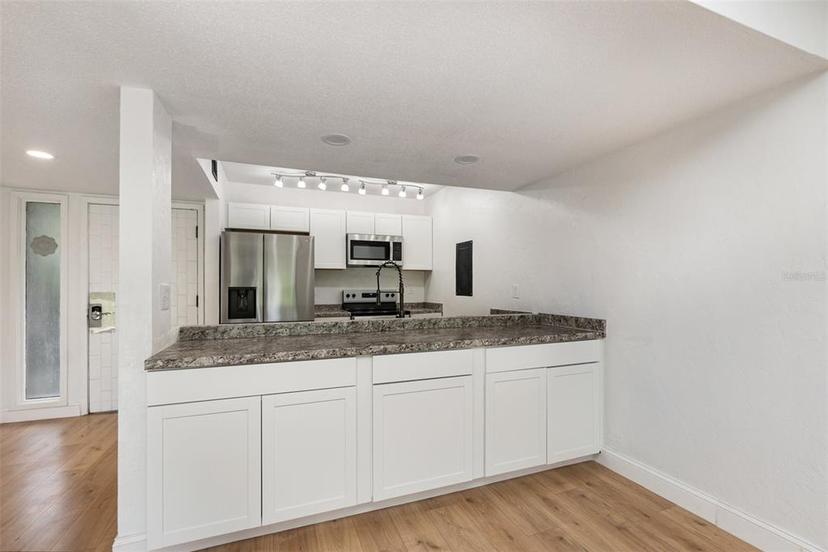 Picture of 832 Pinewood Court Unit 832, Haines City FL 33844