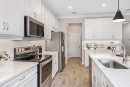 Picture of 31467 Woodland Race Loop, Wesley Chapel, FL 33545
