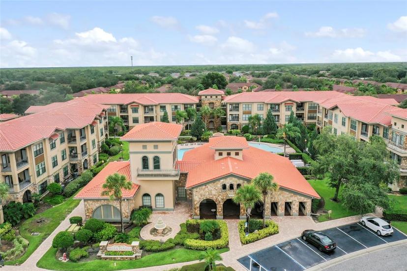 Picture of 901 Charo Parkway Unit 732, Davenport FL 33897