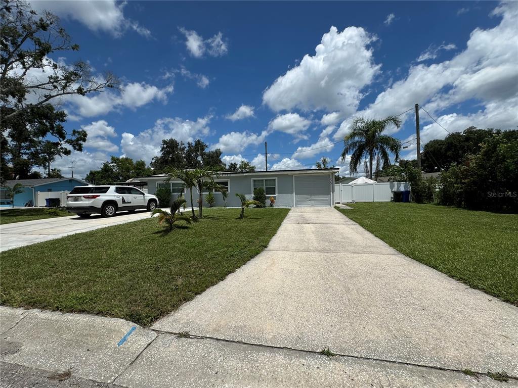 Picture of 2702 Campus Hill Drive, Tampa, FL 33612