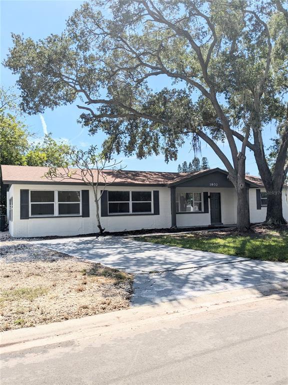 Picture of 1800 Montana Avenue Ne, St Petersburg FL 33703