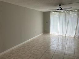 Picture of 811 Russell Lane Unit 309, Brandon, FL 33510