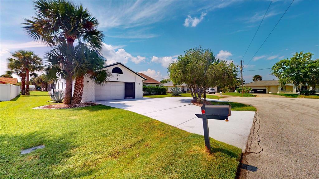 Picture of 5 Center Place, Palm Coast, FL 32137