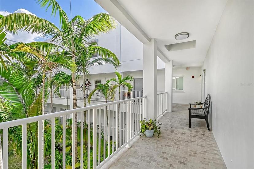 Picture of 433 Central Avenue, Sarasota FL 34236