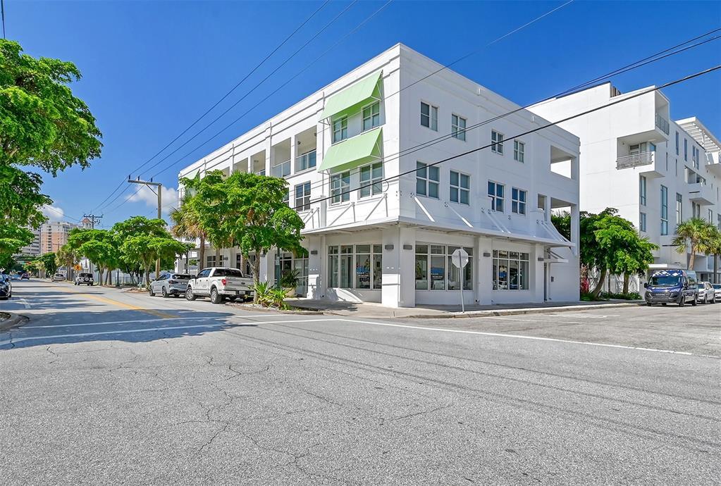 Picture of 433 Central Avenue, Sarasota, FL 34236