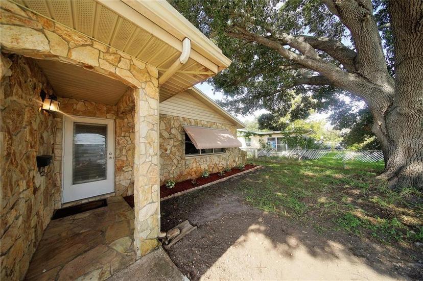 Picture of 824 62Nd Avenue Ne, St Petersburg FL 33702