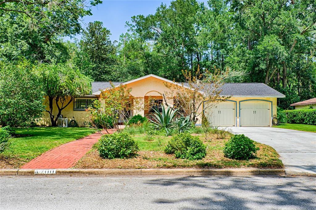 Picture of 4700 NW 19Th Place, Gainesville, FL 32605