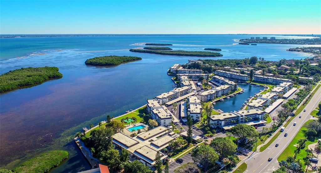 Picture of 4360 Chatham Drive Unit F204, Longboat Key, FL 34228