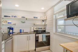 Picture of 4360 Chatham Drive Unit F204, Longboat Key, FL 34228