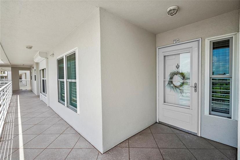 Picture of 5701 Bahia Del Mar Circle Unit 507, St Petersburg FL 33715