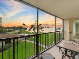 Picture of 100 Oakmont Lane Unit 301, Belleair, FL 33756
