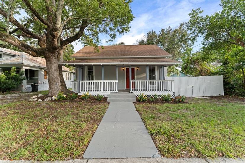 Picture of 55 W Lemon Street, Tarpon Springs FL 34689