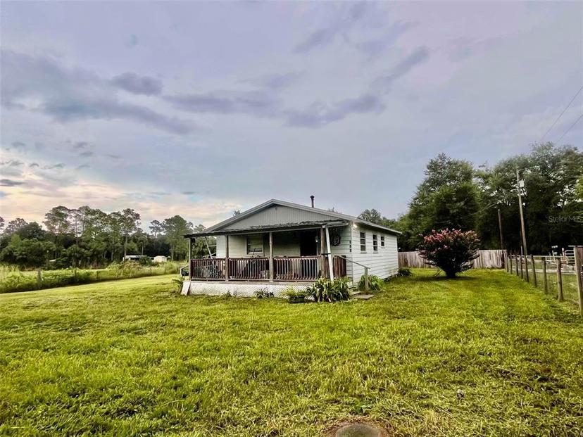Picture of 708 Lake Shore Drive, Pierson FL 32180