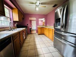 Picture of 6004 Hilltop Lane E, Lakeland, FL 33809