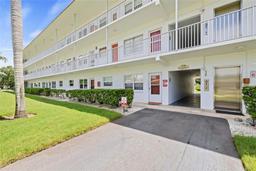 Picture of 5728 14Th Avenue N Unit 104B, St Petersburg, FL 33710